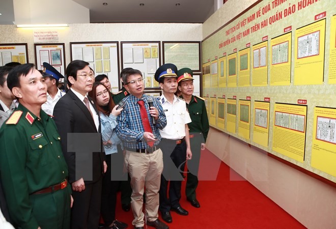 Exhibition on Hoang Sa and Truong Sa opens in Hai Phong - ảnh 2